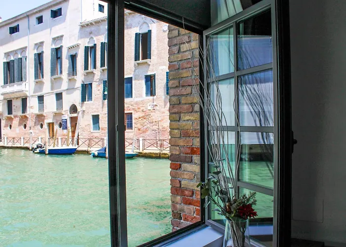 Al Canal Regio - Guest House Venezia